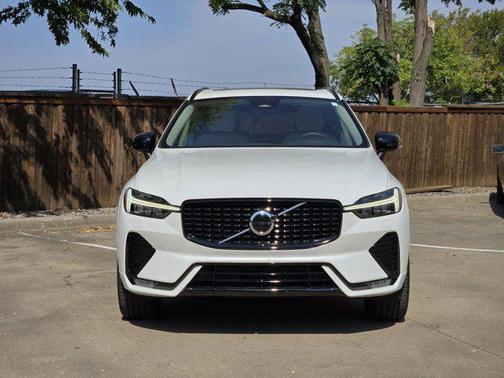 2025 Volvo XC60 B5 Core