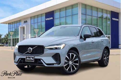 2024 Volvo XC60 B5 Plus Dark Theme