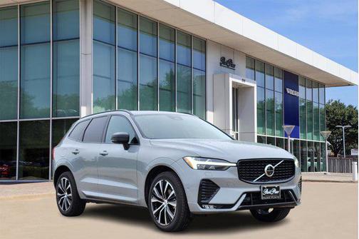 2024 Volvo XC60 B5 Plus Dark Theme