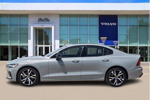 2025 Volvo S60 B5 Core