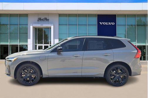 2026 Volvo XC60 Plug-In Hybrid T8 Ultra Black Edition