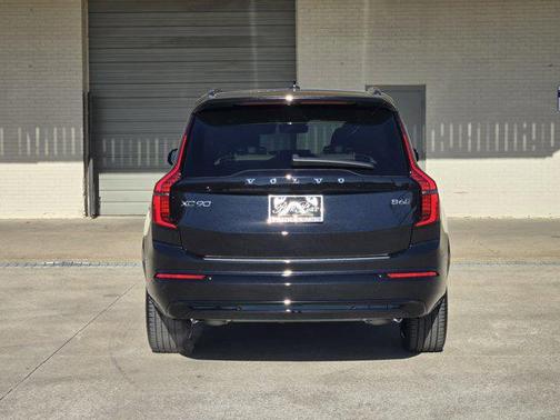 2026 Volvo XC90 B6 Ultra Dark Theme 7-Seater