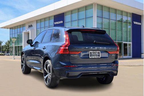 2025 Volvo XC60 B5 Ultra