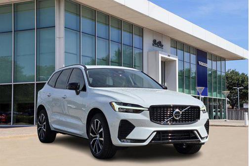 2025 Volvo XC60 Plus