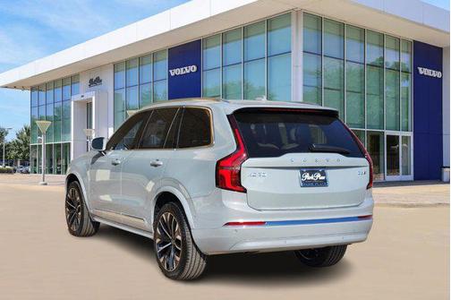2026 Volvo XC90 B6 Plus 7-Seater