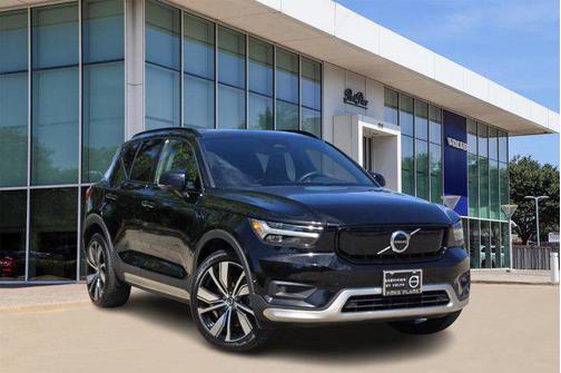 2022 Volvo XC40 Recharge Pure Electric P8 Twin Ultimate