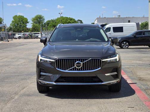 2022 Volvo XC60 B5 Inscription