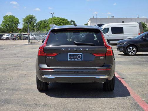 2022 Volvo XC60 B5 Inscription
