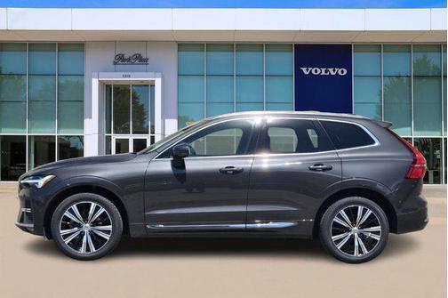 2022 Volvo XC60 B5 Inscription