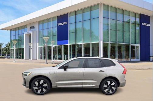 2025 Volvo XC60 Plug-In Hybrid T8 Plus
