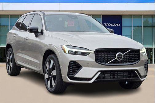 2025 Volvo XC60 Plug-In Hybrid T8 Plus