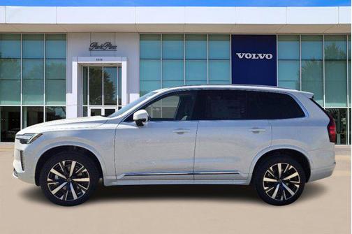 2025 Volvo XC90 B6 Core