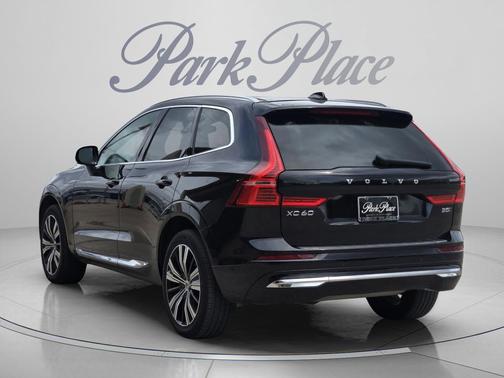 Onyx Black Metallic 2023 Volvo XC60 B5 Plus Bright Theme