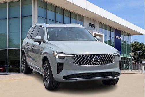 2025 Volvo XC90 B6 Core