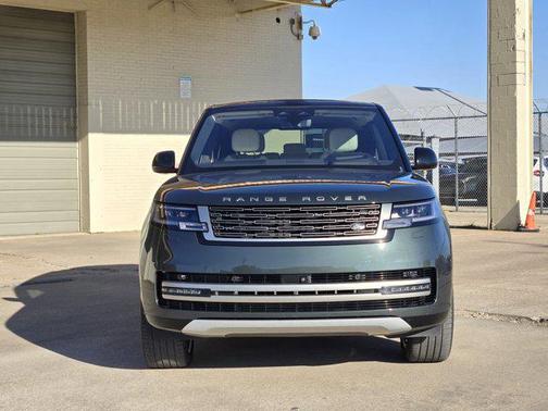 2023 Land Rover Range Rover P530 SE