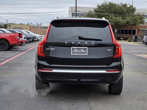 2025 Volvo XC90 B6 Plus 7-Seater