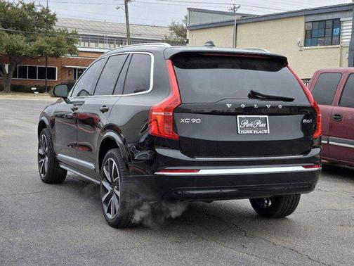 2025 Volvo XC90 B6 Plus 7-Seater