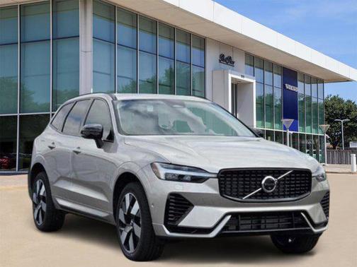 2025 Volvo XC60 Plug-In Hybrid T8 Plus