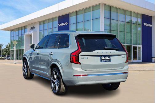 2026 Volvo XC90 B6 Ultra 7-Seater
