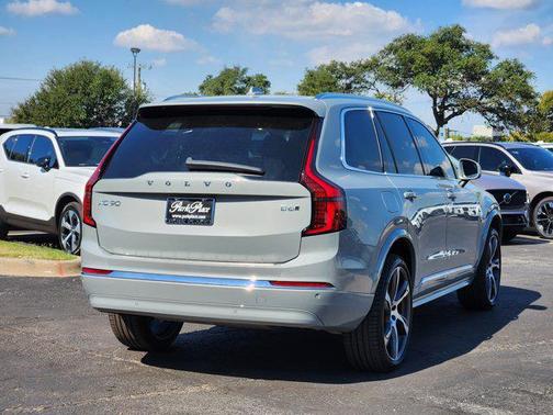 2026 Volvo XC90 B6 Ultra 7-Seater