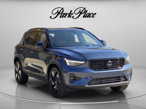 Denim Blue 2026 Volvo XC40 Black Edition Ultra, B5 AWD Gas (mild hybrid)