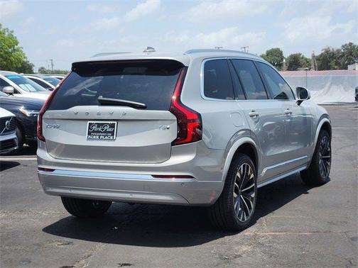 2025 Volvo XC90 Plug-In Hybrid T8 Plus 7-Seater