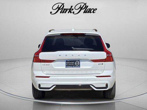 2024 Volvo XC60 B5 Plus Dark Theme