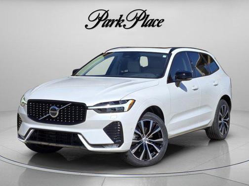 2024 Volvo XC60 B5 Plus Dark Theme