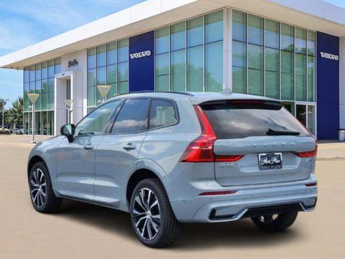 2025 Volvo XC60 B5 Plus