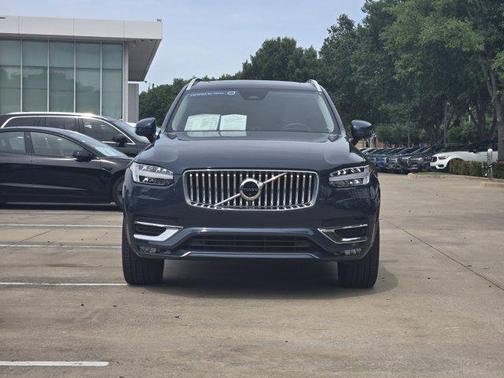 2023 Volvo XC90 B6 Ultimate 6-Seater