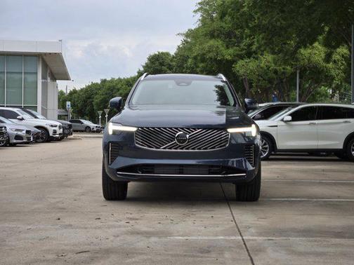 2025 Volvo XC90 Plug-In Hybrid T8 Ultra 7-Seater