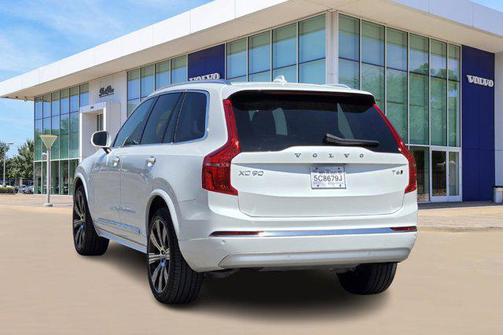 2022 Volvo XC90 T6 Inscription