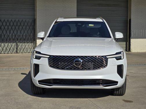 2026 Volvo XC90 B6 Ultra 6-Seater