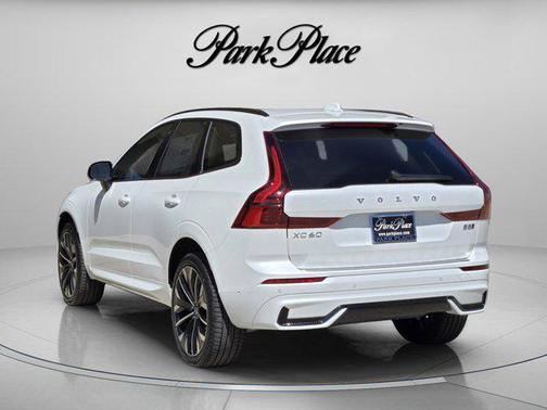 2026 Volvo XC60 B5 Ultra