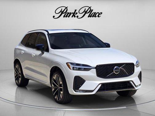 2026 Volvo XC60 B5 Ultra