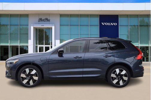 2025 Volvo XC60 Plug-In Hybrid T8 Plus