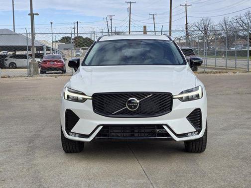2026 Volvo XC60 B5 Ultra