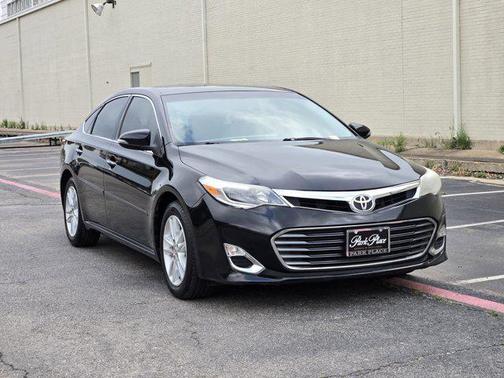 Attitude Black 2014 Toyota Avalon XLE Premium