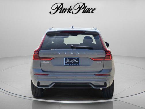 Vapour Grey Metallic 2026 Volvo XC60 B5 Plus