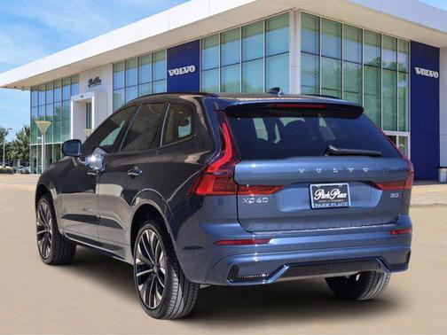 2026 Volvo XC60 B5 Ultra