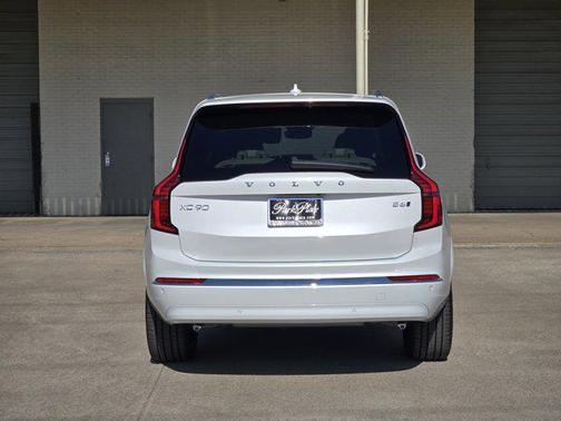 2026 Volvo XC90 B6 Ultra 7-Seater