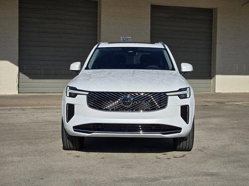 2026 Volvo XC90 B5 Plus 6-Seater