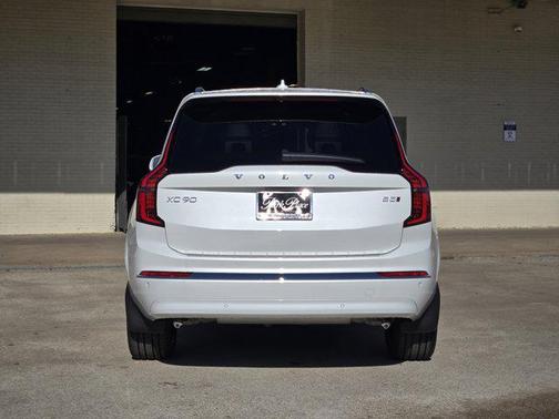 2026 Volvo XC90 B5 Plus 6-Seater