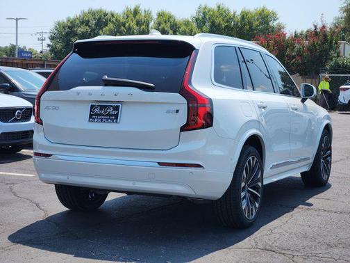 2026 Volvo XC90 B5 Ultra 6-Seater
