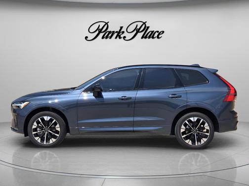 Denim Blue Metallic 2026 Volvo XC60 B5 Plus