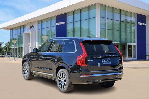 2025 Volvo XC90 B6 Plus 7-Seater