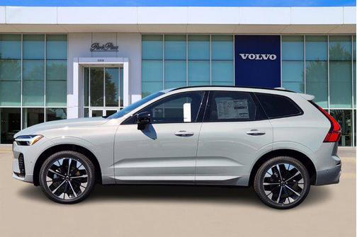 2026 Volvo XC60 B5 Plus