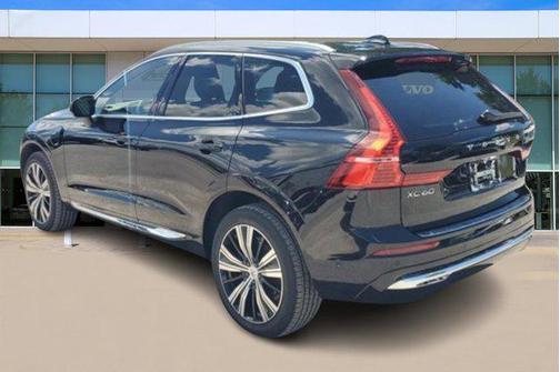 2023 Volvo XC60 Recharge Plug-In Hybrid T8 Plus Bright Theme