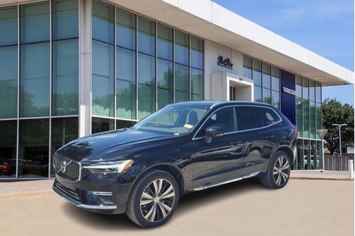 2023 Volvo XC60 Recharge Plug-In Hybrid T8 Plus Bright Theme