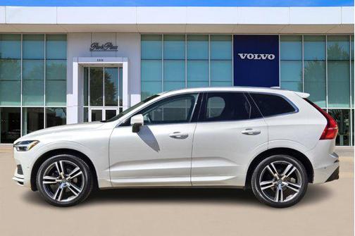 2018 Volvo XC60 T5 Momentum